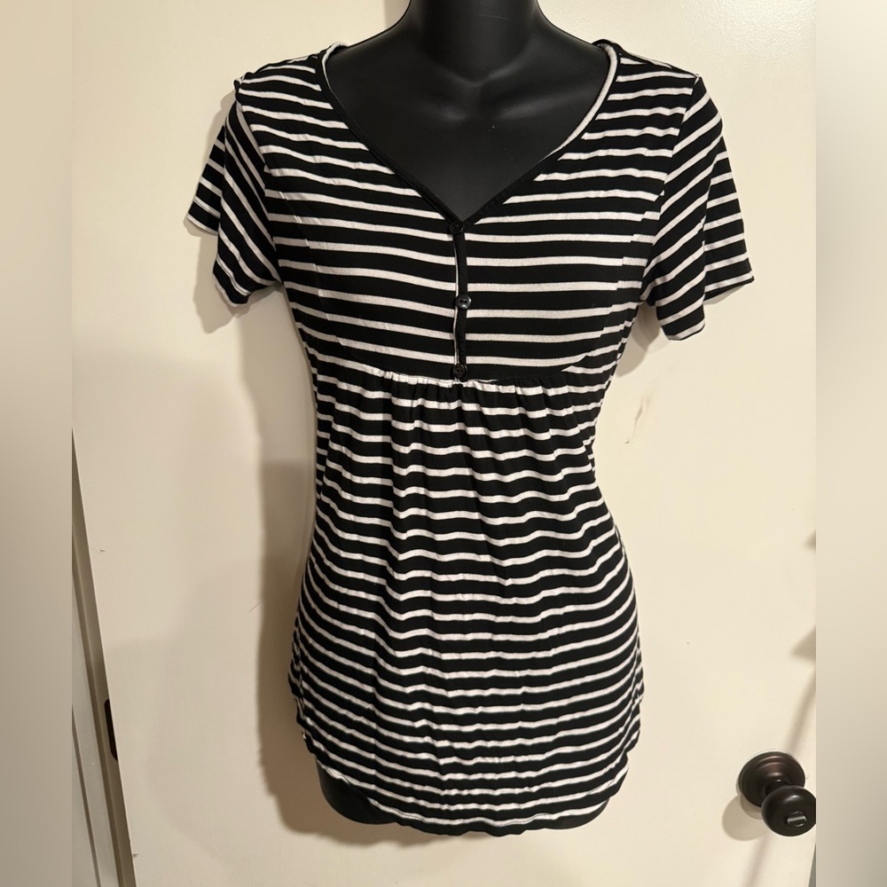 4/$16 DJT Black and White Striped Women's Top Medium